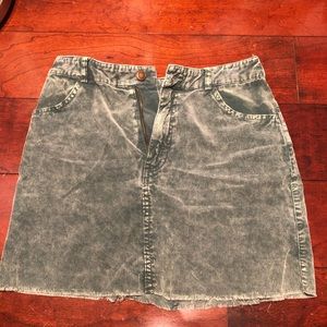 F21 army green denim skirt